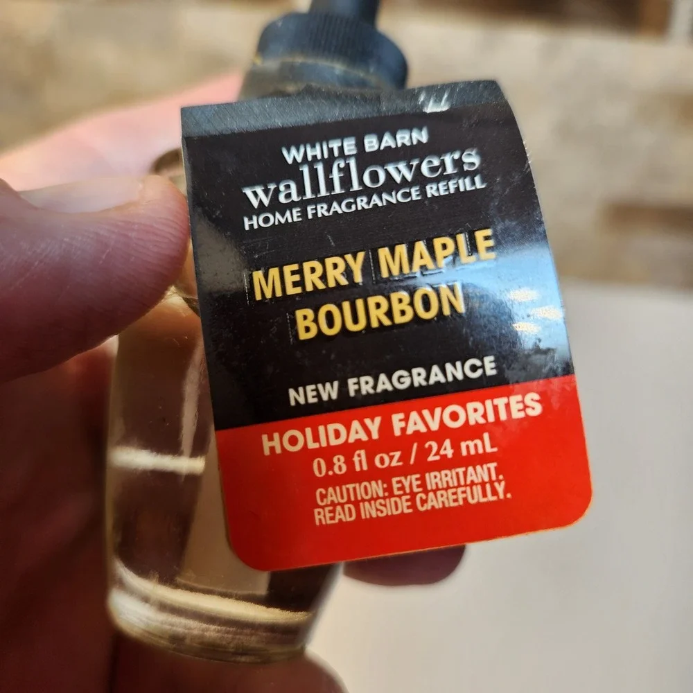 White Barn Wallflowers Merry Maple Bourbon Home Fragrance Refill Holiday 0.8oz - Picture 2 of 2